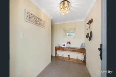 Property photo of 39 Scarborough Circuit Blacks Beach QLD 4740