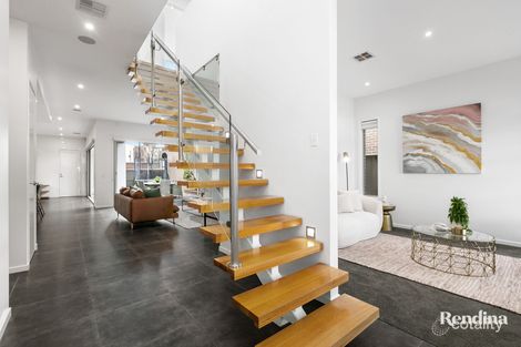 Property photo of 21 Lakeside Crescent Maribyrnong VIC 3032