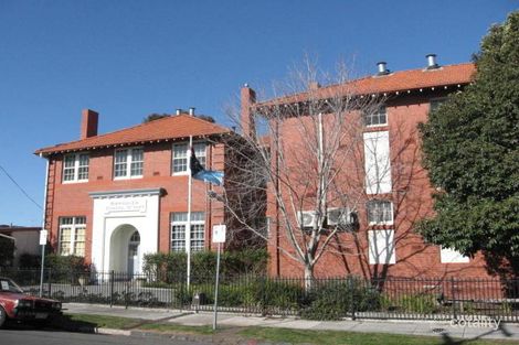 25 Carrington Gr, St Kilda East, VIC 3183