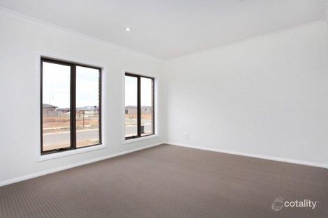 Property photo of 23 Aspera Drive Brookfield VIC 3338
