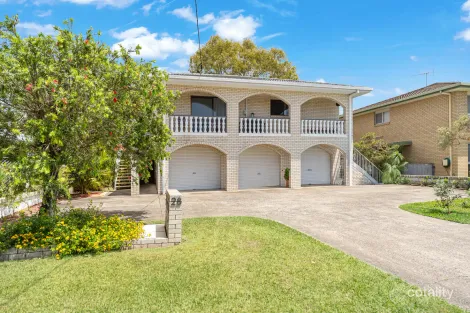 Property photo of 2/28 Bestman Avenue Bongaree QLD 4507