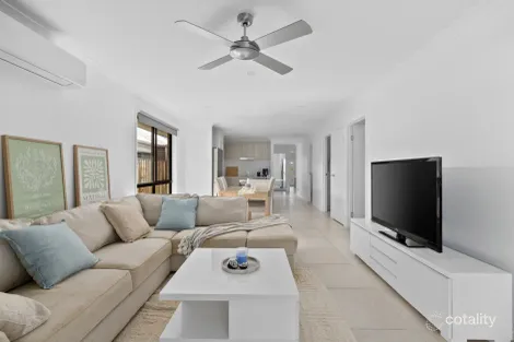 Property photo of 28 Sunray Parade Griffin QLD 4503