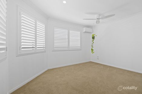 Property photo of 2/59 Albion Avenue Miami QLD 4220