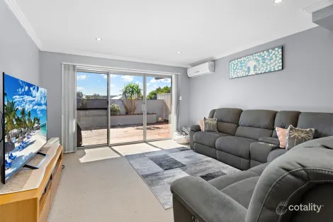 22/1 BROWN ST, KIAMA, NSW 2533