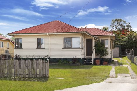 Property photo of 16 Hoolan Street Stafford QLD 4053