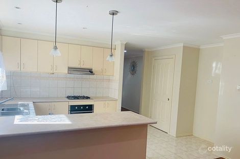 Property photo of 3 Isaac Court Cranbourne West VIC 3977