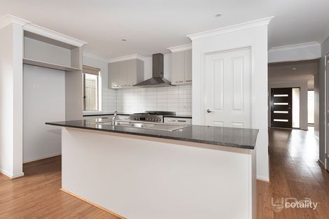 Property photo of 9 Mayfield Street Cobblebank VIC 3338