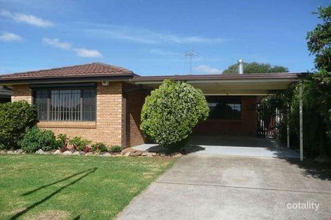 75 Karrabul Rd, St Helens Park, NSW 2560