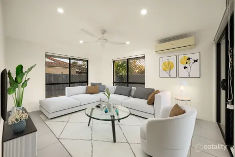 Property photo of 8 Chanel Place Durack QLD 4077