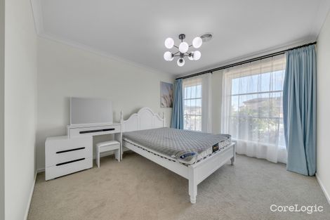 Property photo of 3 Buckland Circuit Werribee VIC 3030