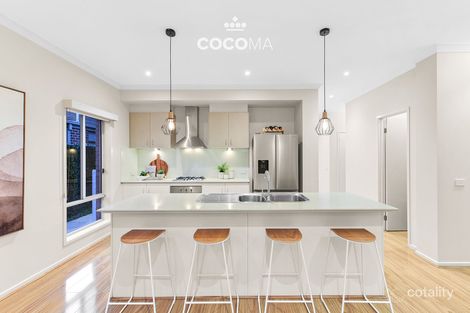 Property photo of 10 Dahlia Crescent Keysborough VIC 3173
