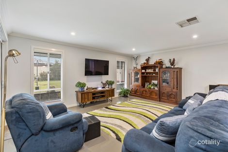 Property photo of 12 Goonawarra Street Gobbagombalin NSW 2650