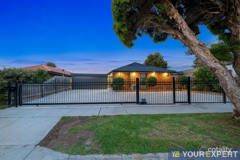 3 Evelyne Ave, Cranbourne, VIC 3977