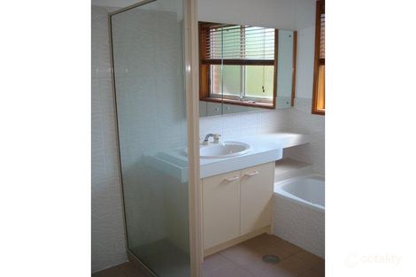 Property photo of 13 Clare Dennis Avenue Gordon ACT 2906