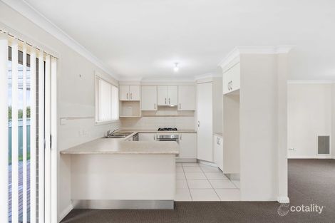 Property photo of 7 Quinlan Run Orange NSW 2800