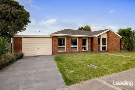 Property photo of 3 May Grove Sunbury VIC 3429