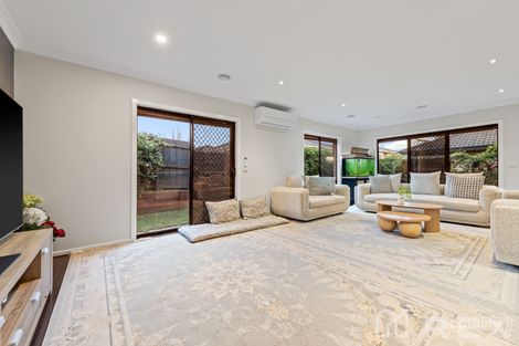 Property photo of 11/30 Central Road Hampton Park VIC 3976