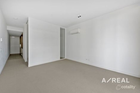711/74 Queens Rd, Melbourne, VIC 3004