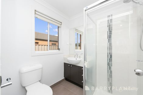 Property photo of 9 Red Fox Boulevard Brookfield VIC 3338