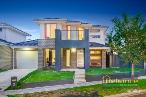Property photo of 19 Bimbadeen Street Burnside VIC 3023