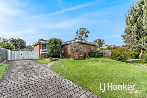 Property photo of 13 Sue Court Hampton Park VIC 3976