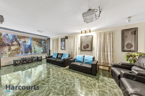 Property photo of 22 Redditch Crescent Deer Park VIC 3023
