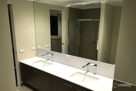 Property photo of 32B Windsor Avenue Mount Waverley VIC 3149