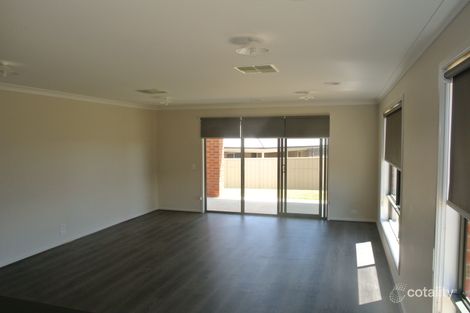 Property photo of 22 Victoria Cross Parade Wodonga VIC 3690
