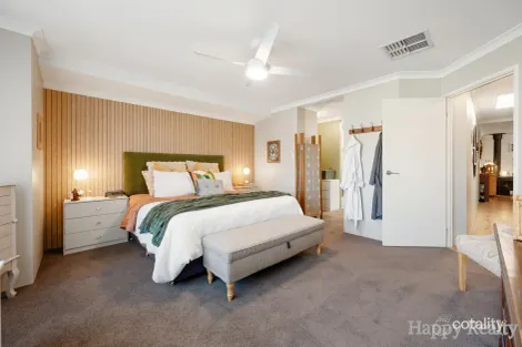 Property photo of 11 Blarney Place Canning Vale WA 6155