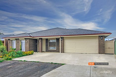 Property photo of 5 Ologhlen Drive Wyndham Vale VIC 3024