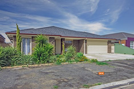 Property photo of 5 Ologhlen Drive Wyndham Vale VIC 3024