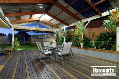 8 Melanie Blair Pl, Skye, VIC 3977