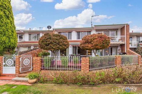 4/4 Clamp Pl, Greenway, ACT 2900