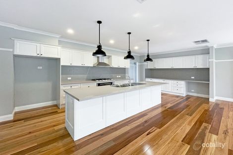 Property photo of 38 Highvale Rise Warragul VIC 3820