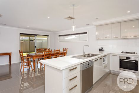 Property photo of 25 Bradman Drive Boorooma NSW 2650
