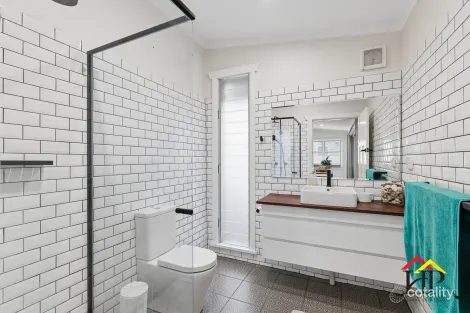 Property photo of 32 Harrington Street Elderslie NSW 2570