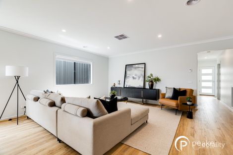 Property photo of 10 Lexington Parade Berwick VIC 3806
