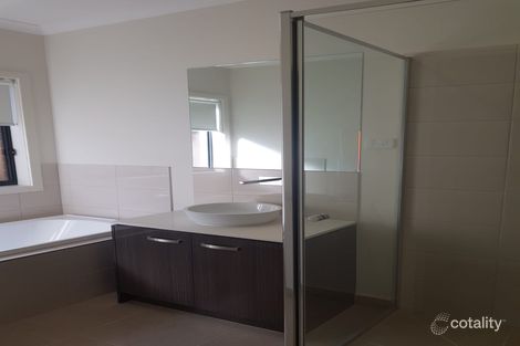 Property photo of 3 Midpride Street Tarneit VIC 3029