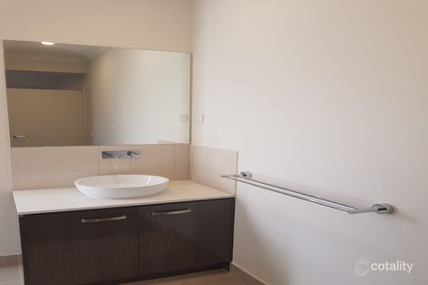 Property photo of 3 Midpride Street Tarneit VIC 3029