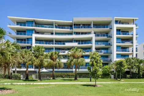 Property photo of 405/41 Harbour Town Drive Biggera Waters QLD 4216