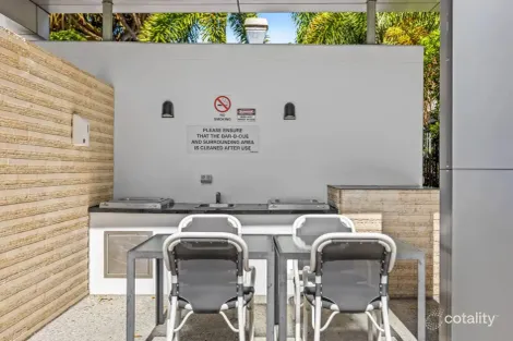 Property photo of 405/41 Harbour Town Drive Biggera Waters QLD 4216
