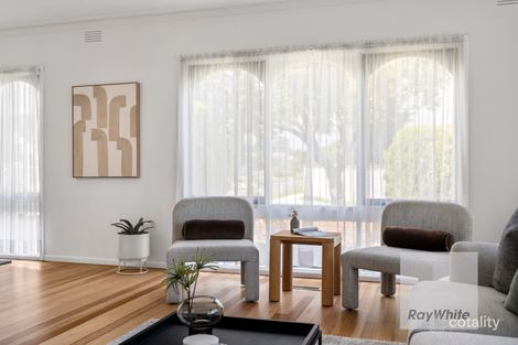 Property photo of 39 Luton Way Bundoora VIC 3083