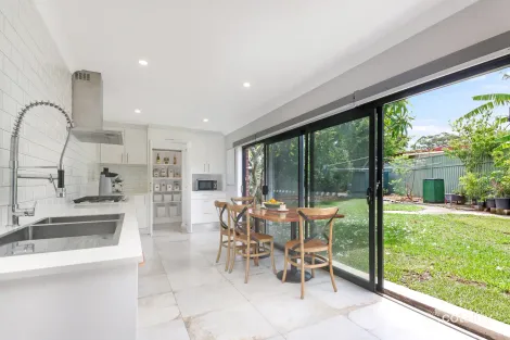 Property photo of 6 Comber Crescent Pendle Hill NSW 2145