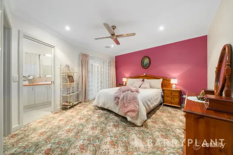 Property photo of 7 Bramble Crescent Bundoora VIC 3083