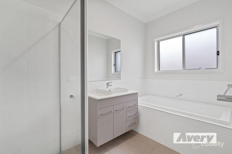 Property photo of 40A Earswick Crescent Buttaba NSW 2283