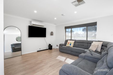 Property photo of 35 Hefron Circle Somerville WA 6430