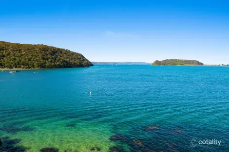 Property photo of 28 Ross Smith Parade Great Mackerel Beach NSW 2108