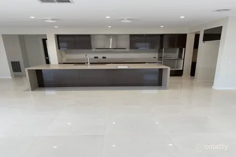 Property photo of 24 Orpington Drive Clyde North VIC 3978