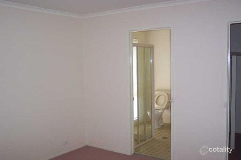 Property photo of 9 Poplar Crescent Jerrabomberra NSW 2619