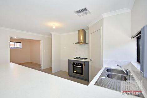 Property photo of 6 Simcoe Way Caversham WA 6055